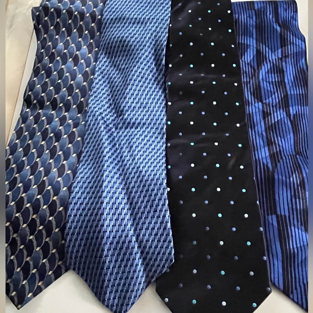Men’s blue tie bundle.  4 different ties
